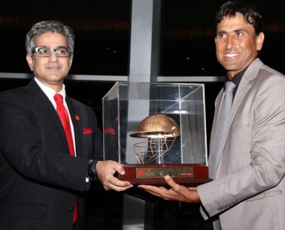 Mobilink Honors Pakistan’s Number 1 Batsman Younus Khan