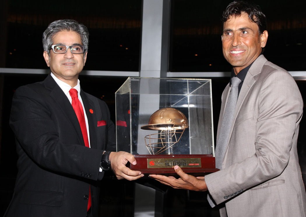 Mobilink Honors Pakistan’s Number 1 Batsman Younus Khan