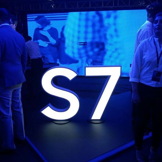 Samsung Galaxy S7 & S7-Edge launch ceremony held at IMAX Lahore