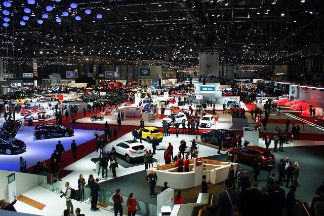 Pakistan Auto Show in Lahore receives overwhelming response