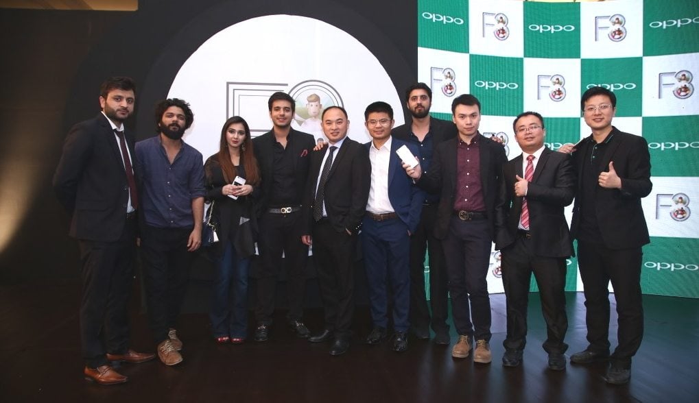 The camera phone brand OPPO, strengthened the ‘Group Selfie’ trend today by launching another Selfie Expert F3, priced at Rs 34,899 for the mid-range