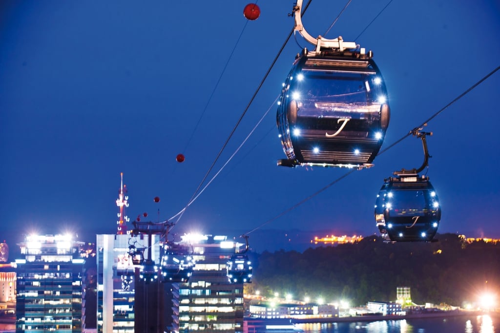 A new and innovative way of ropeway transportation is going to be launched in Lahore. According to reports, as usual, Lahore is the first priority of CM