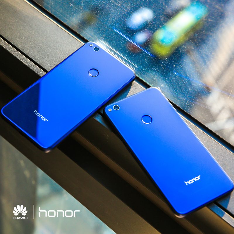 Huawei unveiled today the much anticipated Sapphire Blue edition of Honor 8 Lite, the brand’s latest smartphone to be launched under the flagship Honor 8