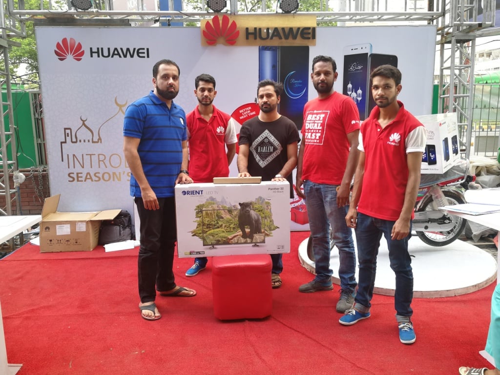 HUAWEI – a global technology leader is rewarding its customers with a lucky draw even after its campaign in the holy month of Ramadan