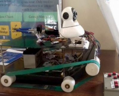 Pakistani Students design a bomb defusing robot