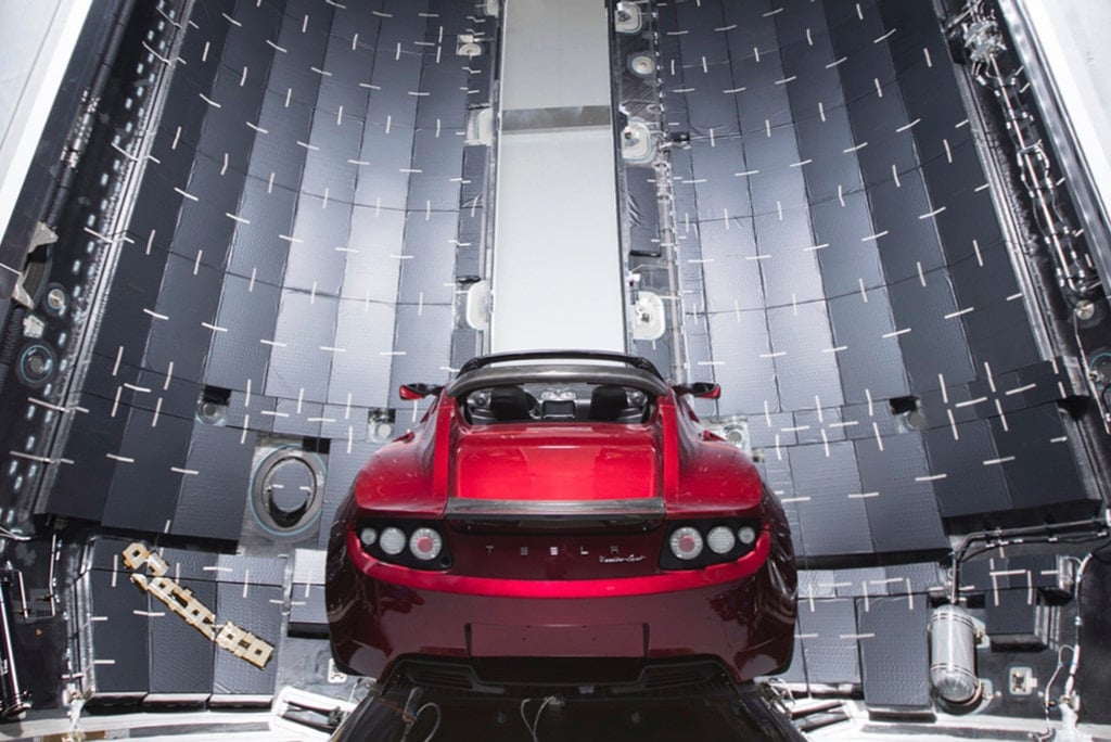 Sports car Tesla Roadster by Elon Musk is all set to hit Mars