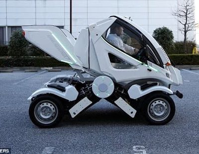 Four Link Systems has developed a folding electric car modelled on shape-shifting