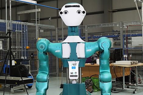 Ocado has designed a robot prototype to help maintain warehouse bots
