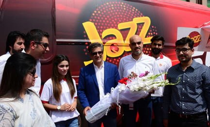 Jazz Super 4G Experience Bus Tour reaches Lahore