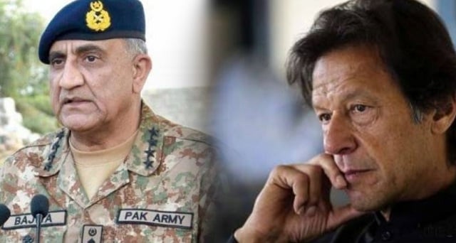 Prime Minister Imran Khan visits Army’s GHQ for the first time
