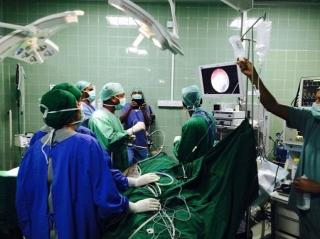 Lahore general hospital the host to the first Tumor surgery held without anesthesia