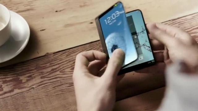 SAMSUNG READY TO UNFOLD THE CURTAIN OFF OF ITS FOLDABLE PHONE