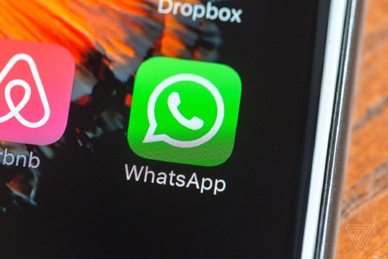 WhatsApp users are unable to download videos and send voice messages