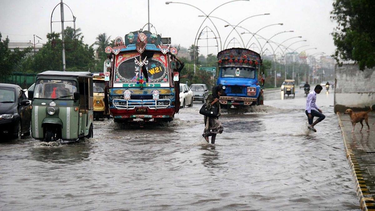 Heavy Rains In Karachi